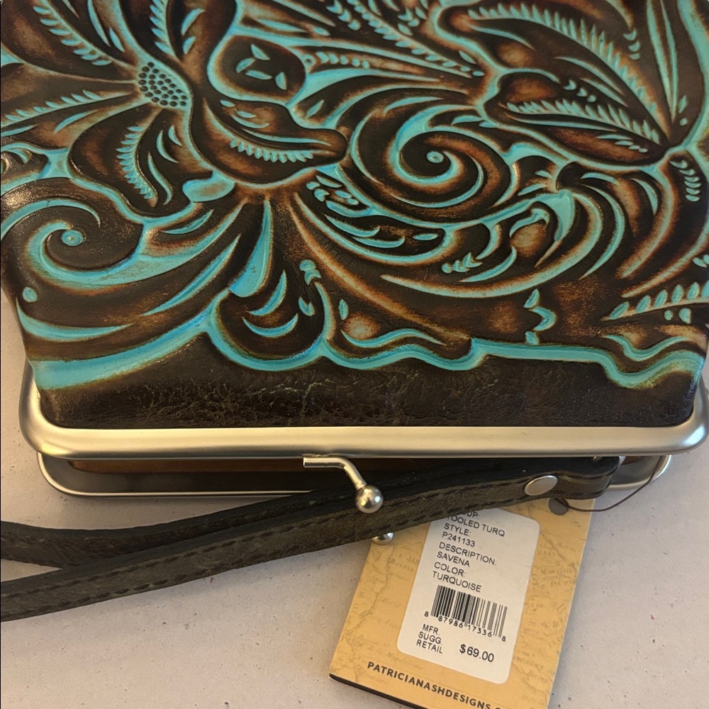 PATRICIA NASH SAVENA TURQUOISE TOOLED LEATHER FRAMED KISS-LOCK WRISTLET - Picture 13 of 15
